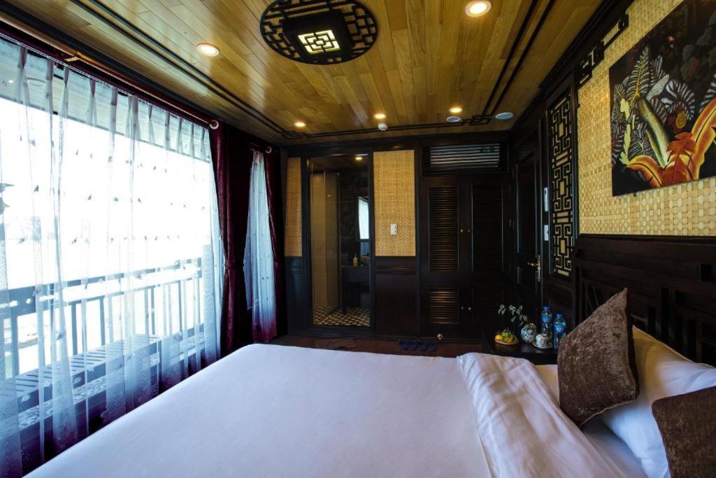 Hotel Cozy Boutique Cruise Dong Khe Sau Exterior foto