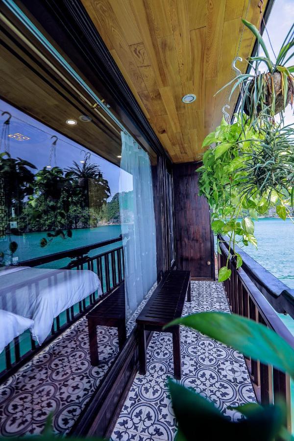 Hotel Cozy Boutique Cruise Dong Khe Sau Exterior foto