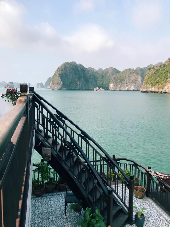 Hotel Cozy Boutique Cruise Dong Khe Sau Exterior foto