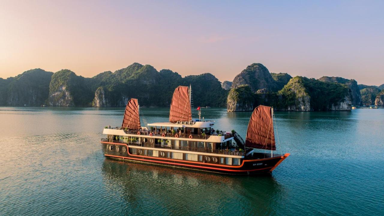 Hotel Cozy Boutique Cruise Dong Khe Sau Exterior foto